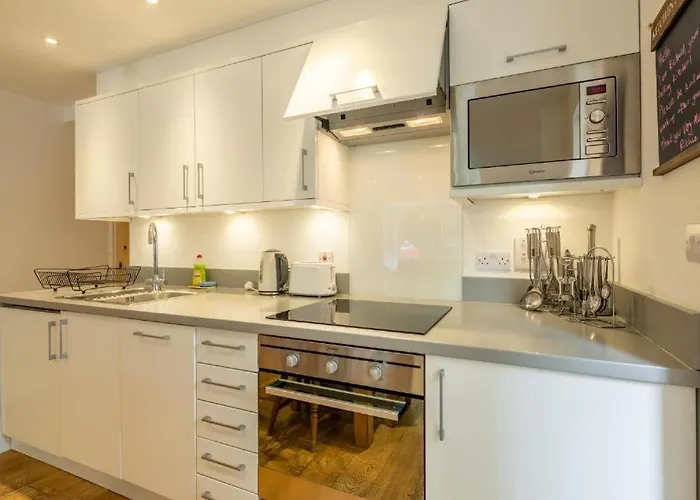 Gold Rush - Full Private Apartment